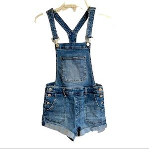 Guess short overalls in size 26
